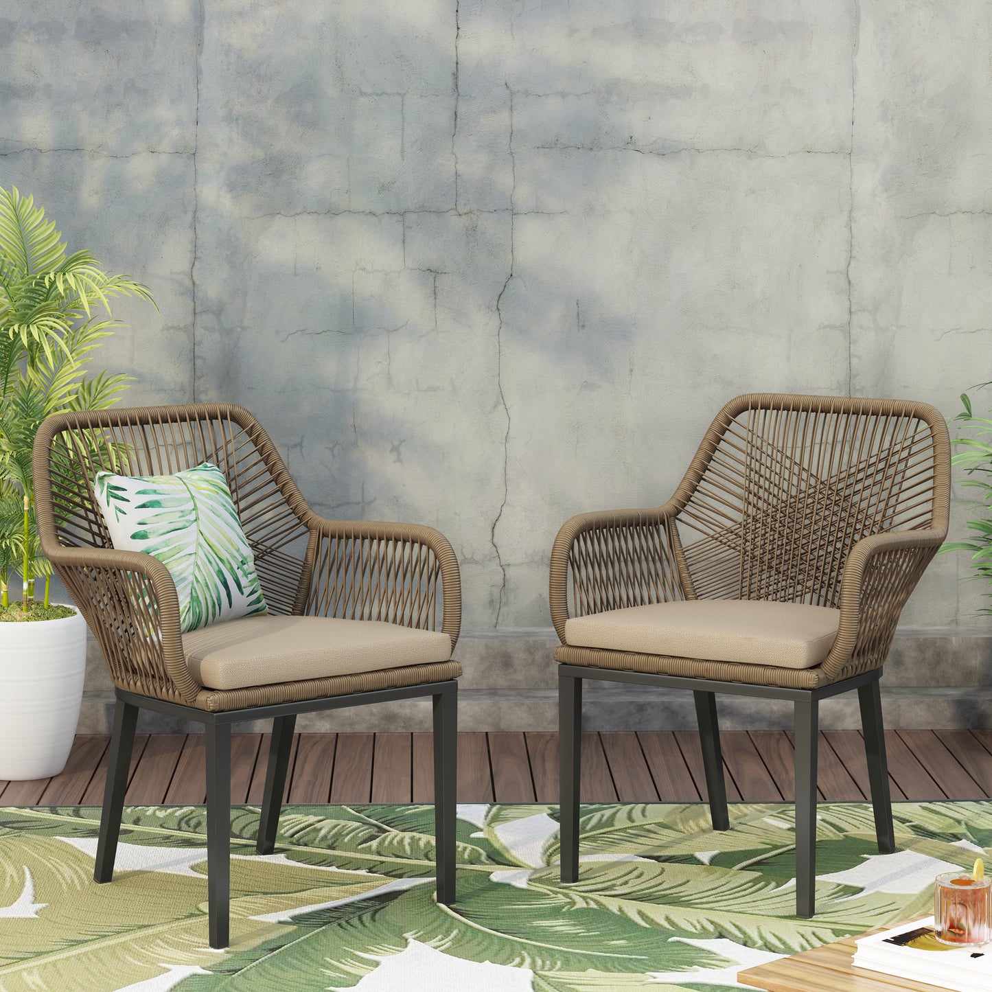 RUSSELL CHAIR