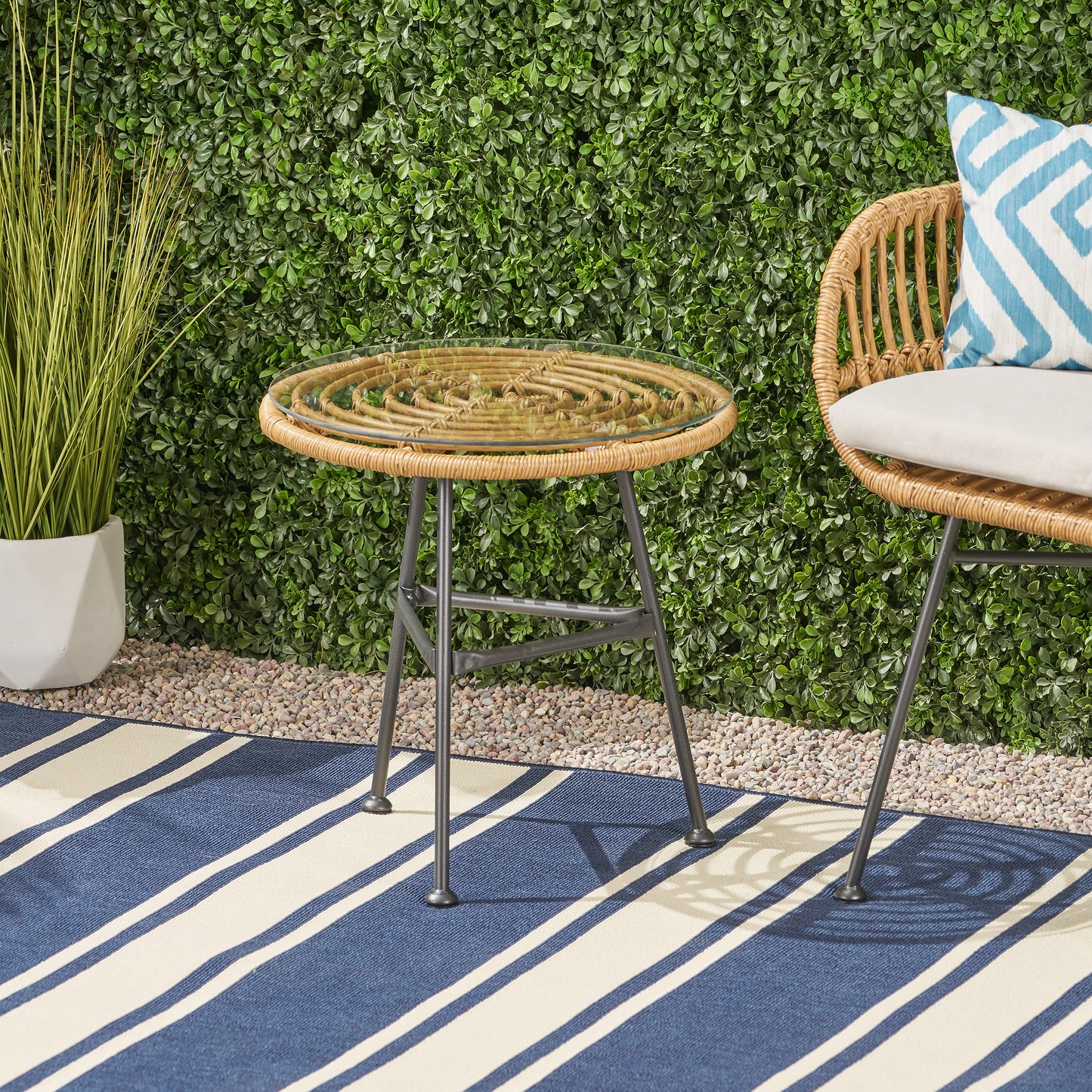 Orlando Outdoor Glass Top Faux Rattan Side Table,Tempered Glass Top End Table for Balcony Porch Deck