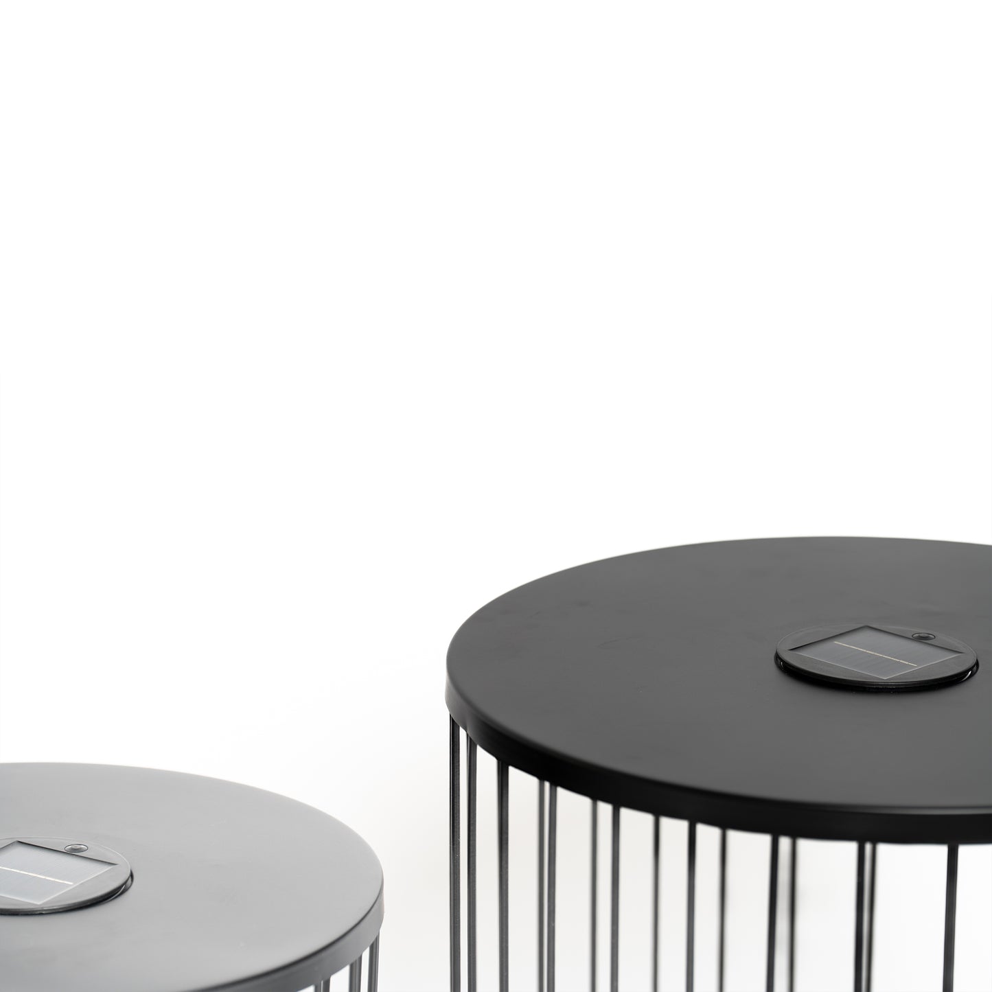 2-Pack Solar Powered Nesting Side Table Set, Modern Round End Tables with Solar LED Lights, Metal Wire Cage Accent Tables, Indoor/Outdoor Patio Nightstand for Living Room, Balcony, Garden, Matte Black