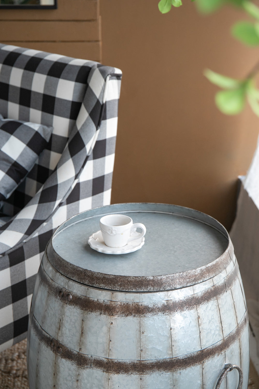 22.5x22.5x26" Drum Side Table