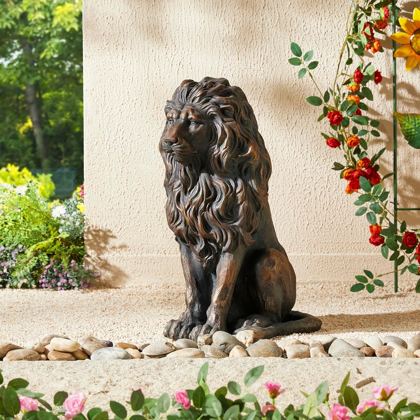20.5" Lion Statue, Resin Outdoor Guardian Sculpture, Simulated Animal Decor for Villa, Garden, Park & Resort, Patriotic Independence Day Decoration for Home & Courtyard