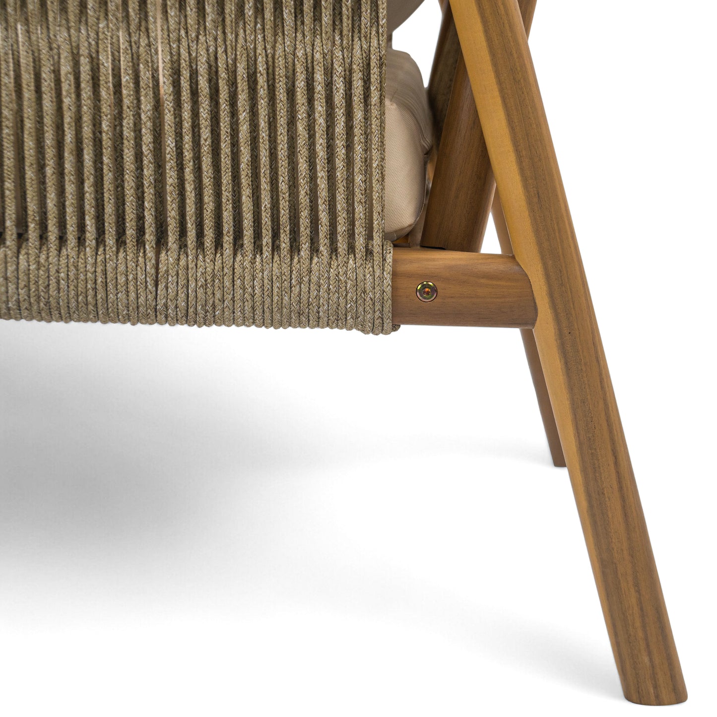 28" Modern Outdoor Woven Lounge Chair with Solid Wood Frame and Comfortable Polyester Cushions, Perfect for Patio, Garden, or Balcony