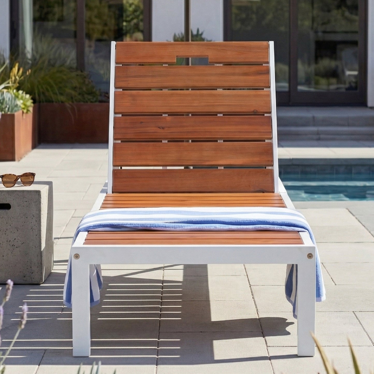 Outdoor Chaise Lounges Pool Lounge Chairs Outdoor Daybed Recliner with Adjustable Backrest for Patio, Poolside or Beach, White+Brown