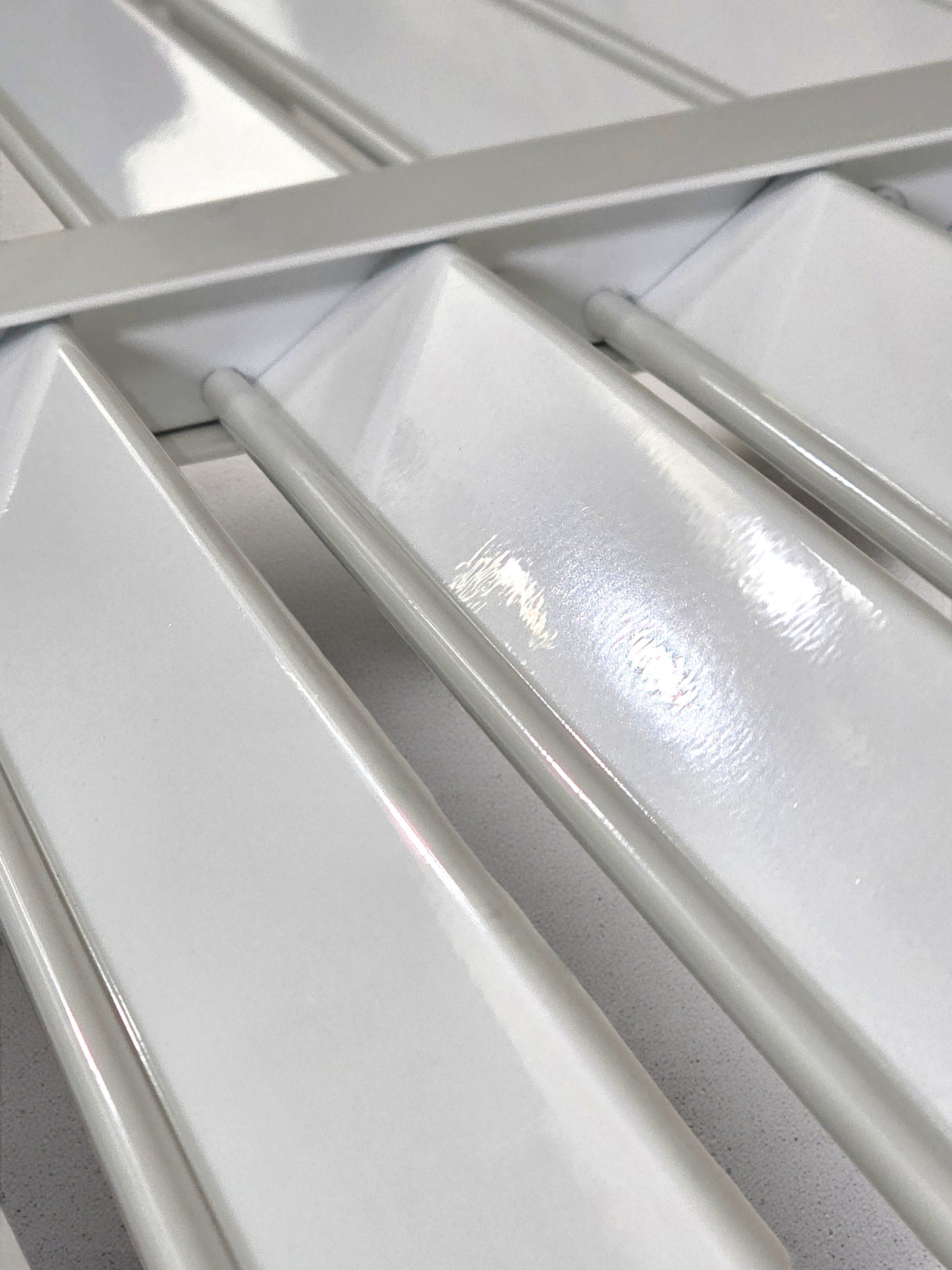 Breeze Louver Metal Shutter 4.6 - White