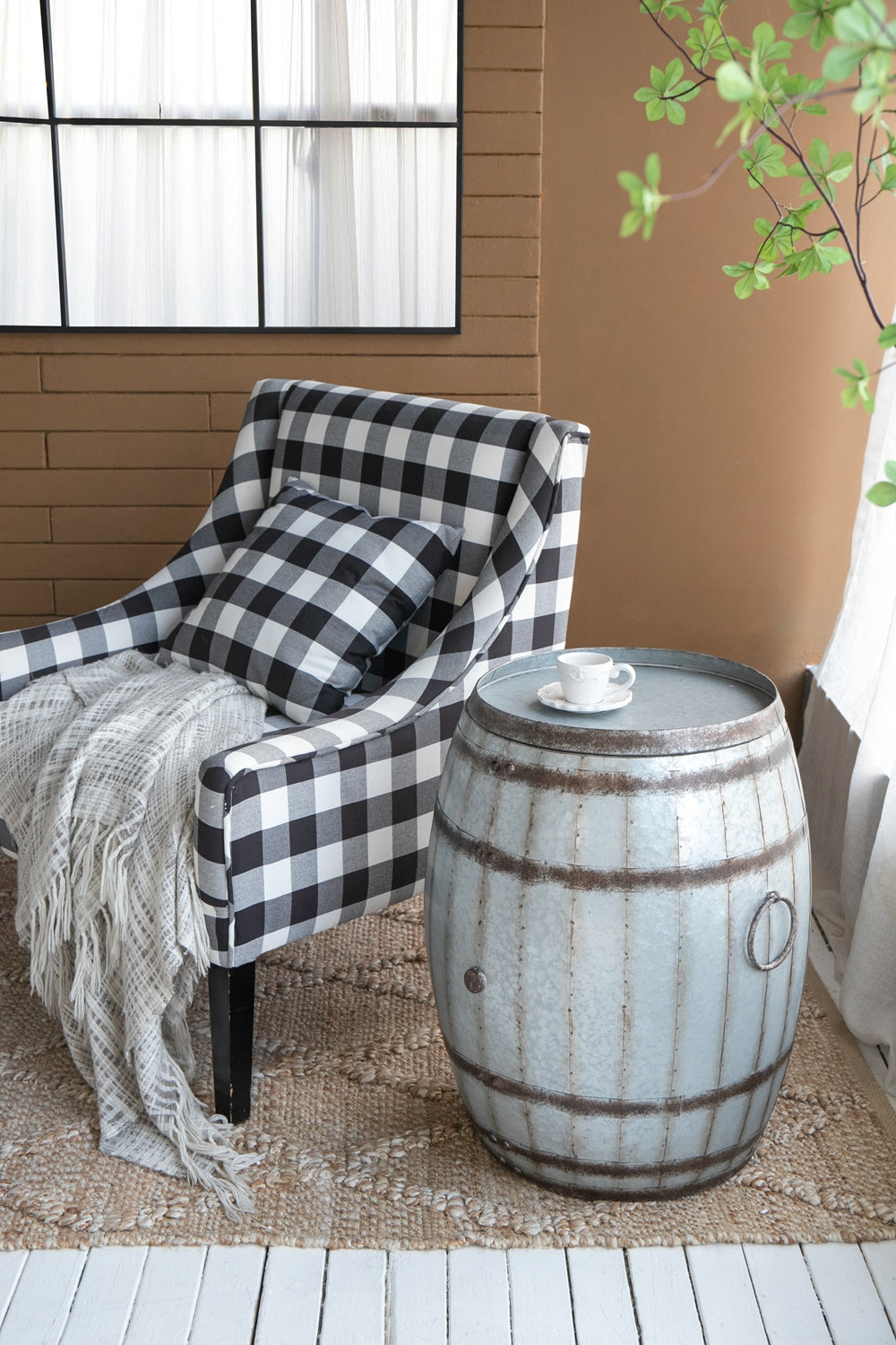 22.5x22.5x26" Drum Side Table