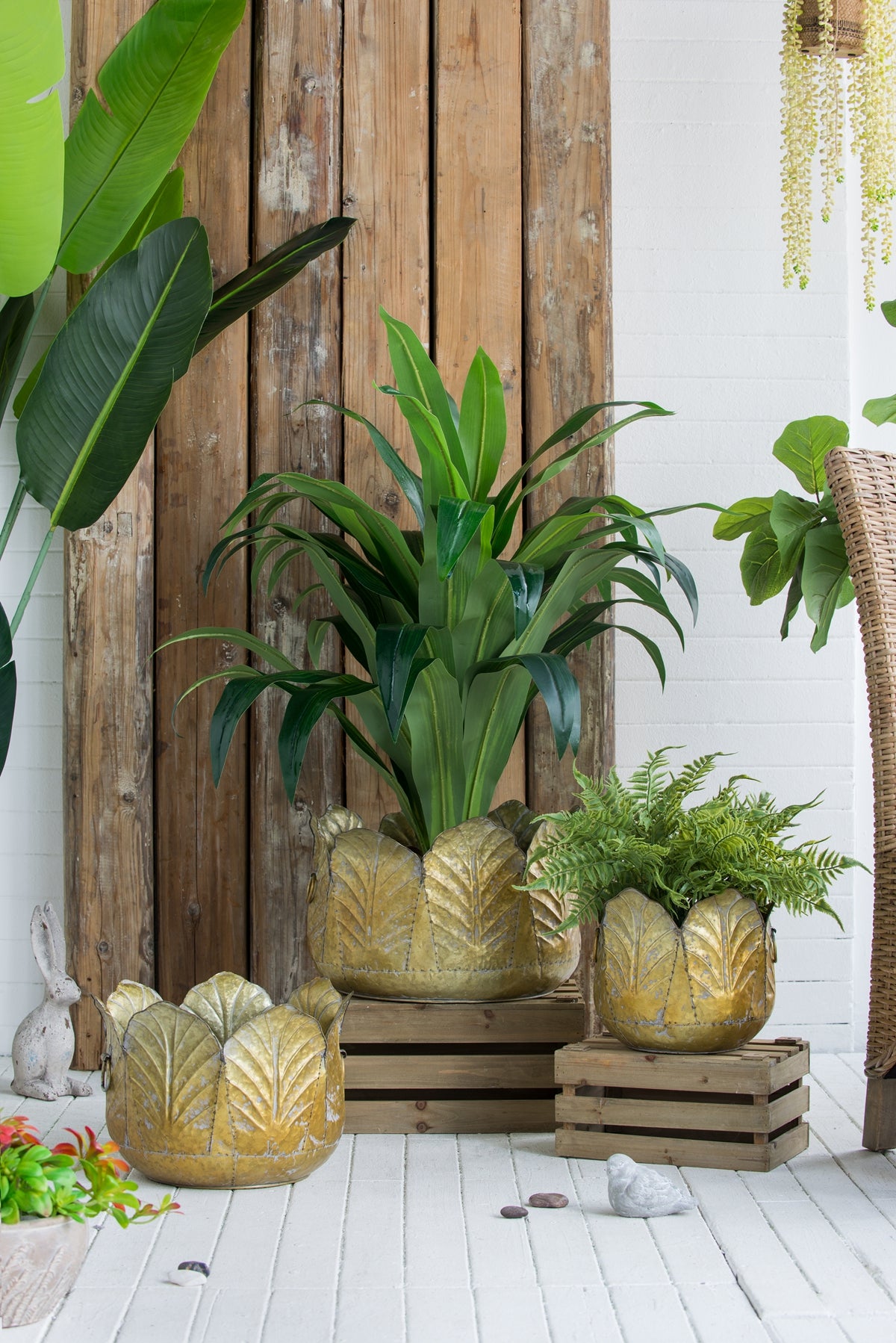 Set of 3 Metal Planter Distressed, L:17.7x17.7x11" M:15x15x10.2" S:11.5x11.5x10"