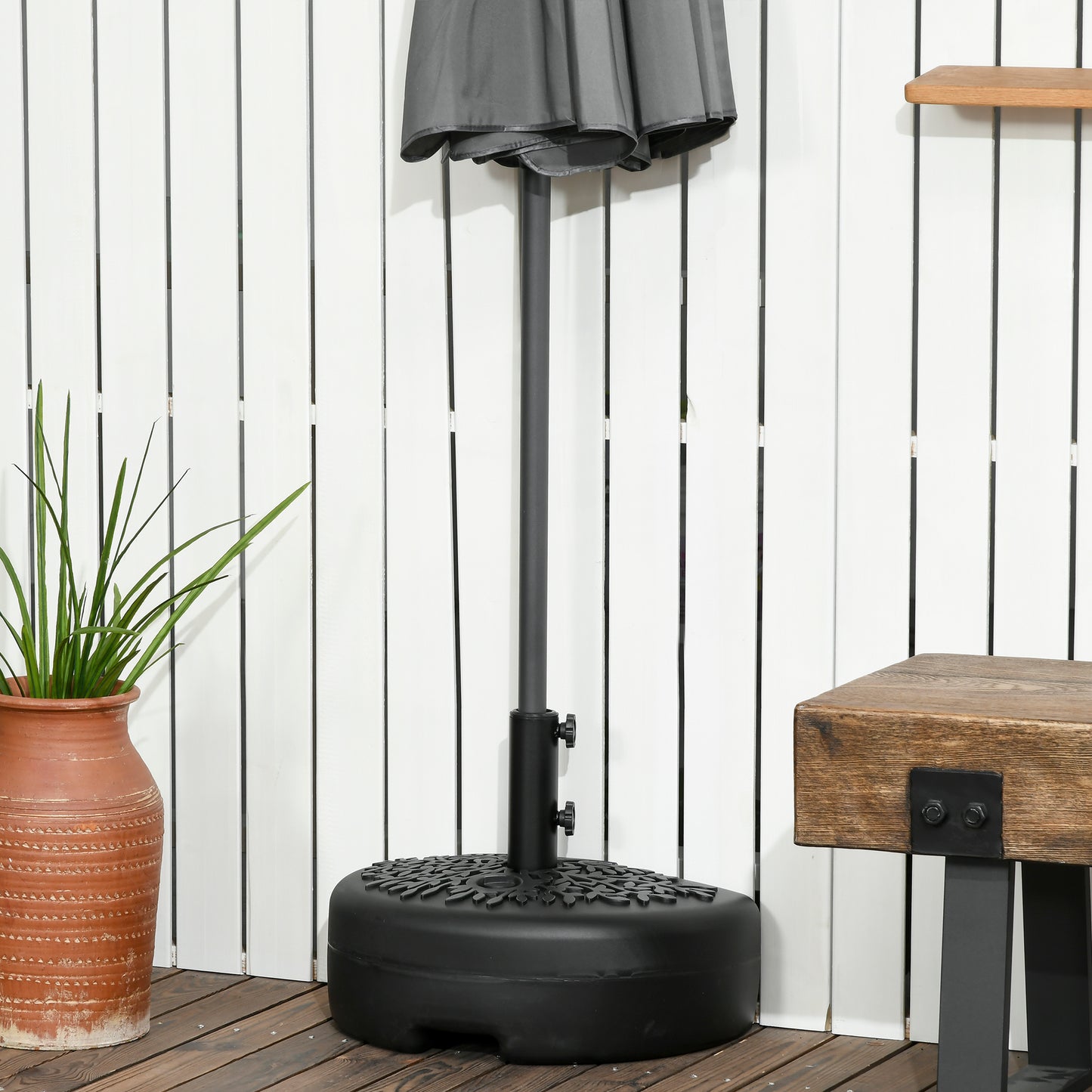 Outsunny Half Round Umbrella Base, Sand or Water Filled Half Patio Umbrella Stand Holder for Lawn, Deck, Backyard and Garden, 40lb Capacity Water or 46lb Capacity Sand, Fit 1.5"or 2" Pole, Black