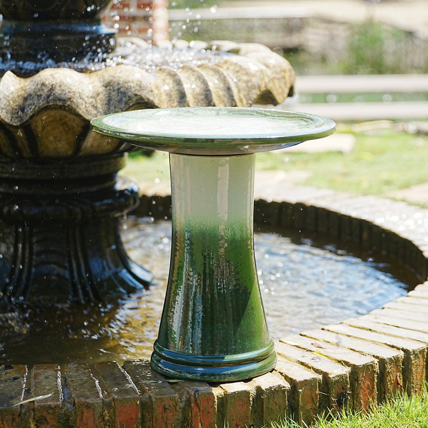 17'' Ceramic Bird Bath for Outside, Elegant Tall Outdoor Bird Bath, Lightweight Pedestal Glazed Birdbaths for Outdoors with Swirl Pattern, Green Ombre