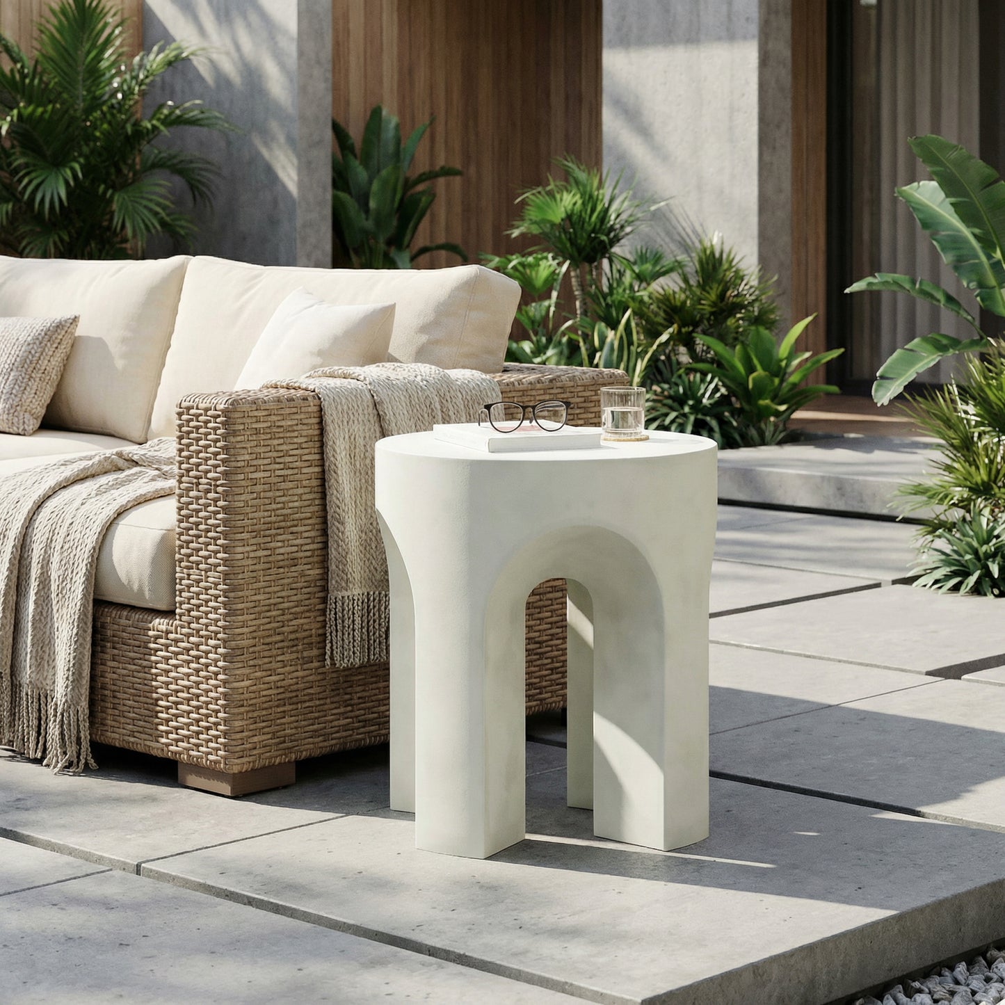 Outdoor MGO Round Top Side Table/End Table, Living Room Accent Table,Antique White