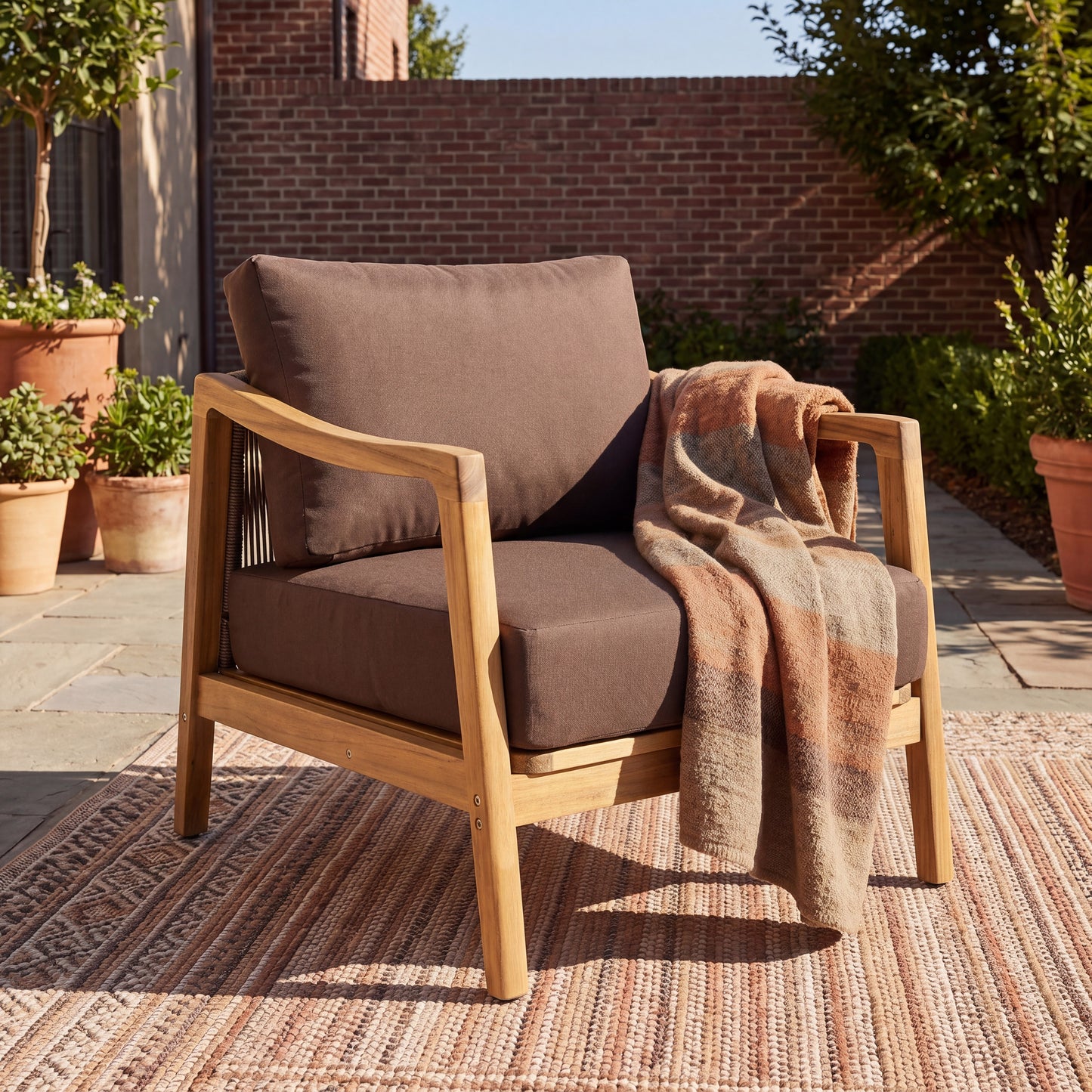 Outdoor Club Chair , Acacia Wood Frame with Rope Back Detail, Water-Repellent Brown Cushions for Patio/Backyard/Deck