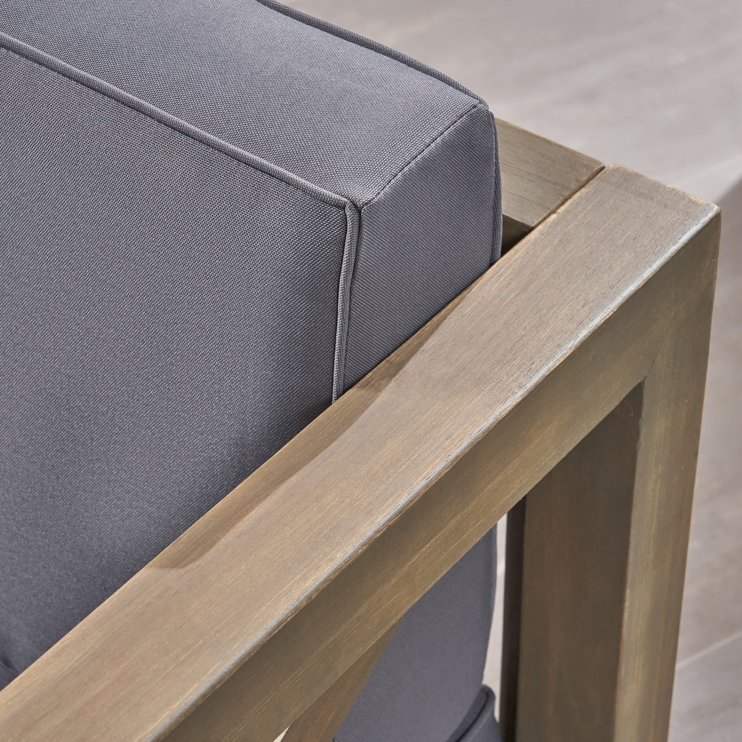 BRAVA CLUB CHAIR