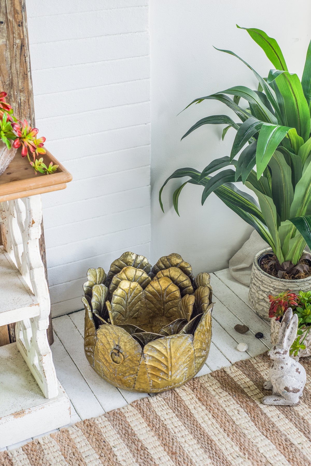 Set of 3 Metal Planter Distressed, L:17.7x17.7x11" M:15x15x10.2" S:11.5x11.5x10"