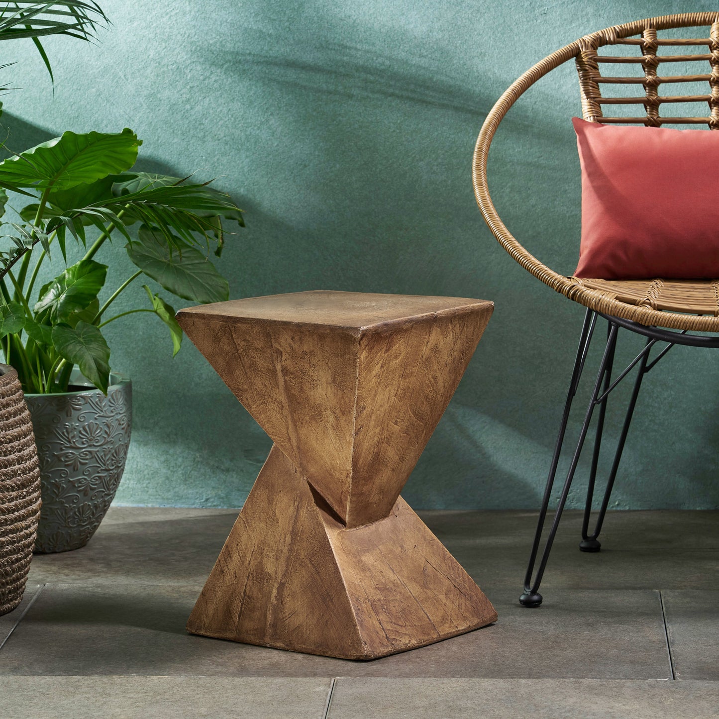 TESS Modern Side Table – Stylish End Table Compatible with Living Room, Bedroom, or Office,Versatile Home Furniture,Natural Color