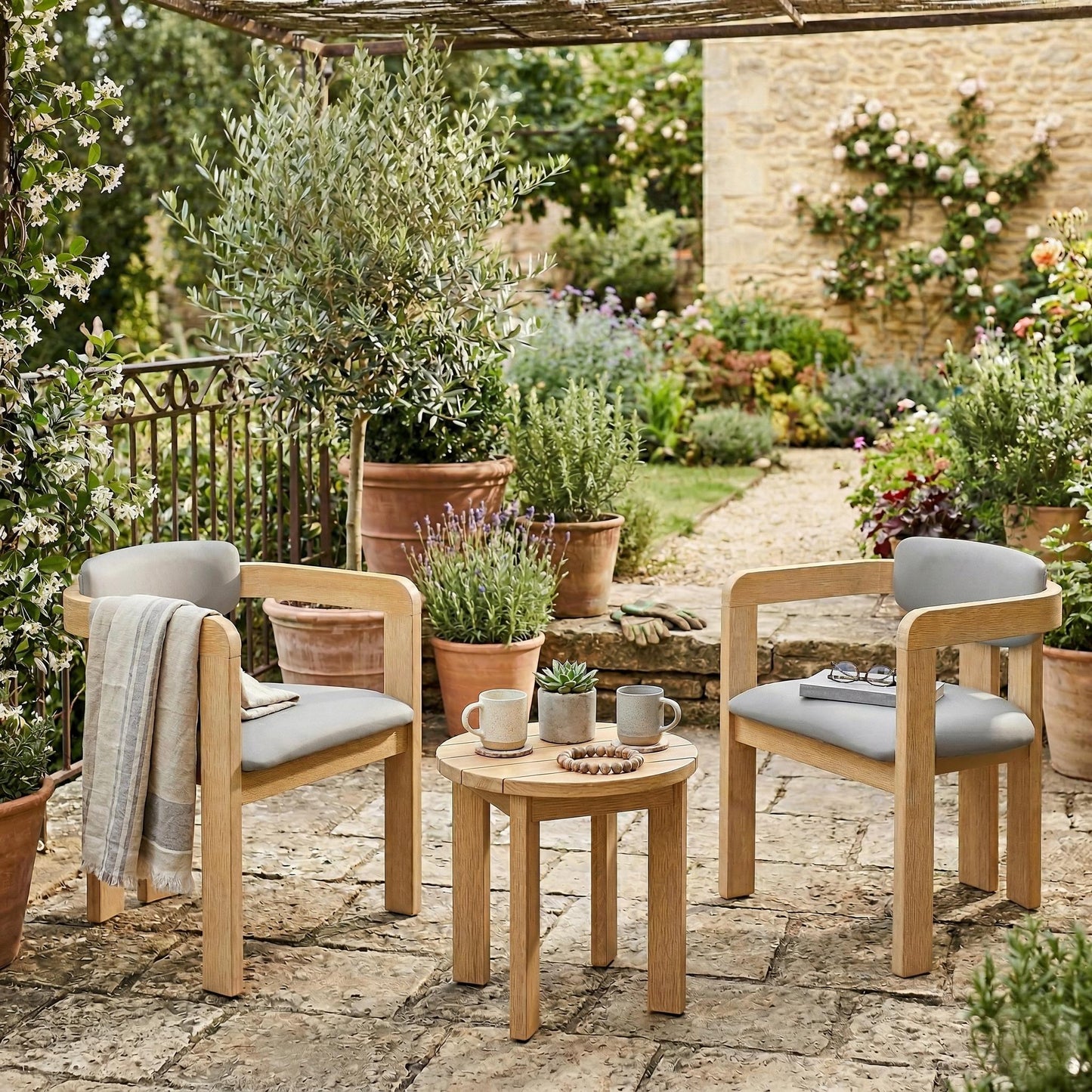 Set of 2 Outdoor Acacia Wood Dining Chairs with Cushions, Modern Solid Wood Armchairs with Weather-Resistant Upholstery for Patio, Garden, Balcony & Backyard,Grey Cushion