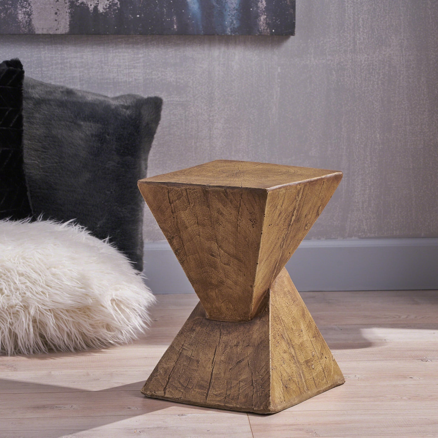 TESS Modern Side Table – Stylish End Table Compatible with Living Room, Bedroom, or Office,Versatile Home Furniture,Natural Color