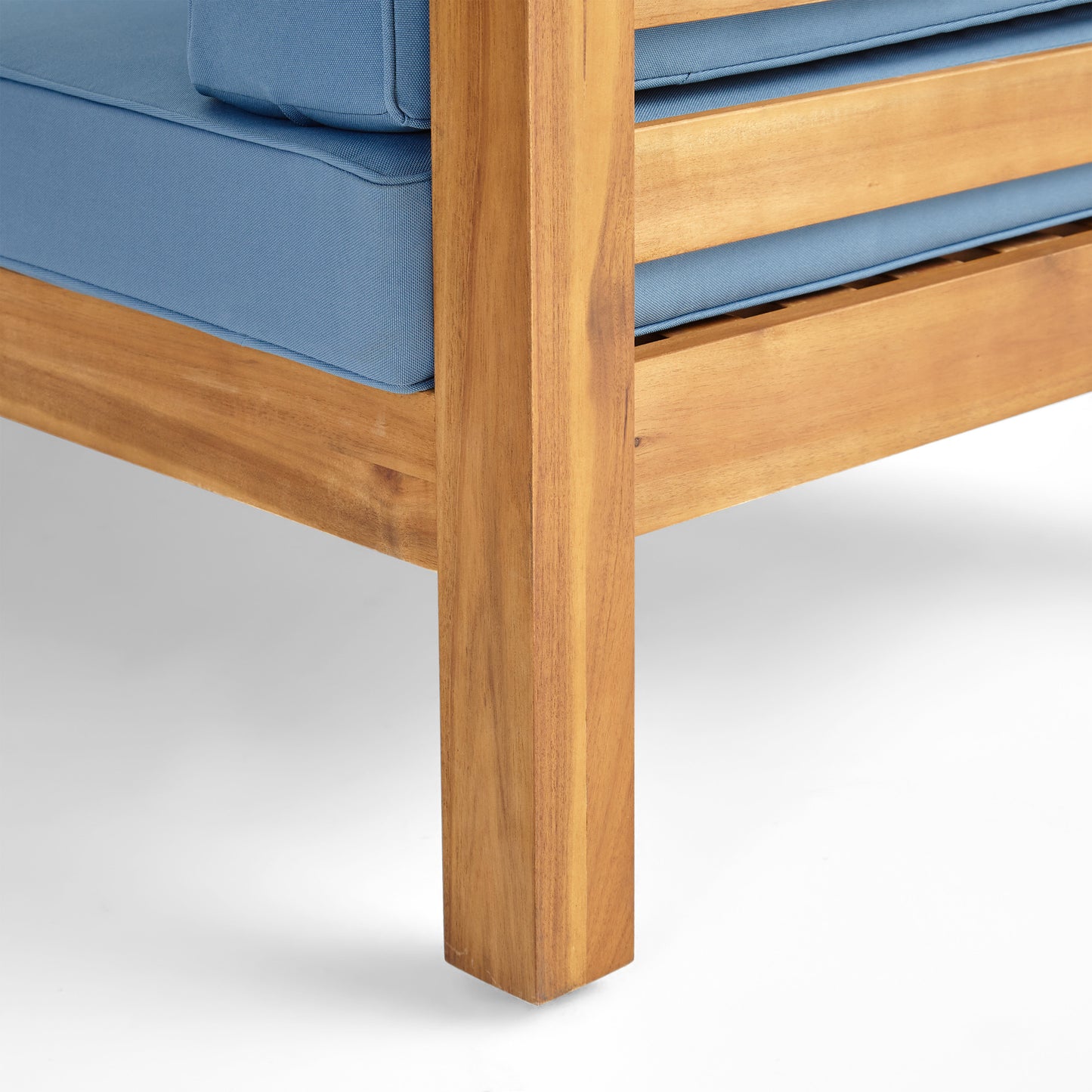 OANA CLUB CHAIR