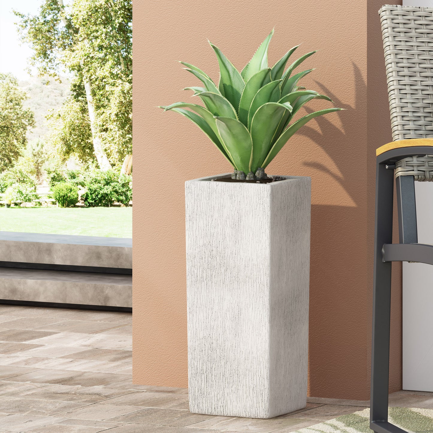 MGO PLANTER